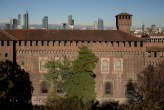 20131106_151611 Castello Sforzesco e grattacieli.jpg